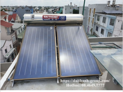 Review máy năng lượng mặt trời tấm phẳng